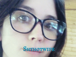 Shyhotwife